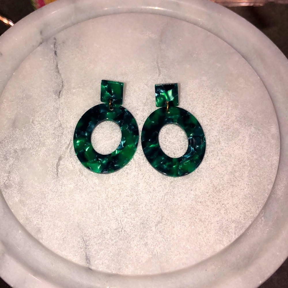 5/$25 Dark Green Round Earrings